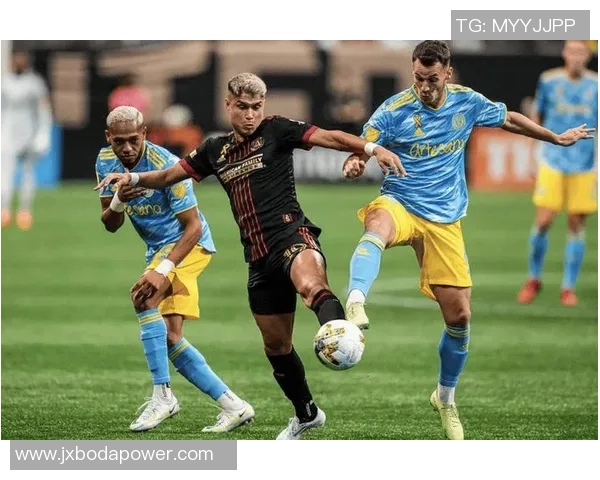 30多岁足球明星的职业生涯回顾与未来展望 30多岁足球明星的职业生涯回顾与未来展望