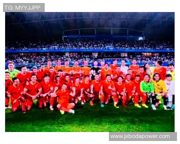 足球明星们的舞蹈挑战赛精彩瞬间大汇总,尽显球场外的风采与魅力 足球明星们的舞蹈挑战赛精彩瞬间大汇总,尽显球场外的风采与魅力