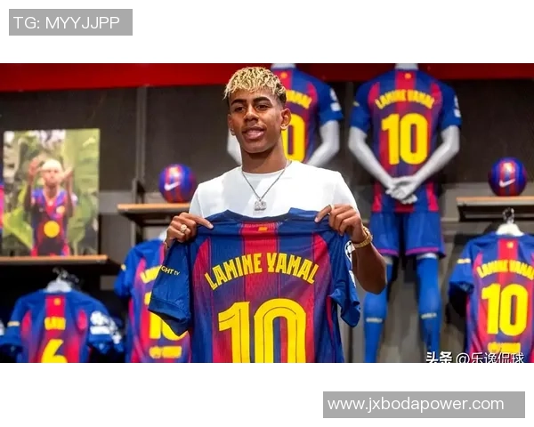 男孩对足球明星的崇拜心理及其背后的原因探讨